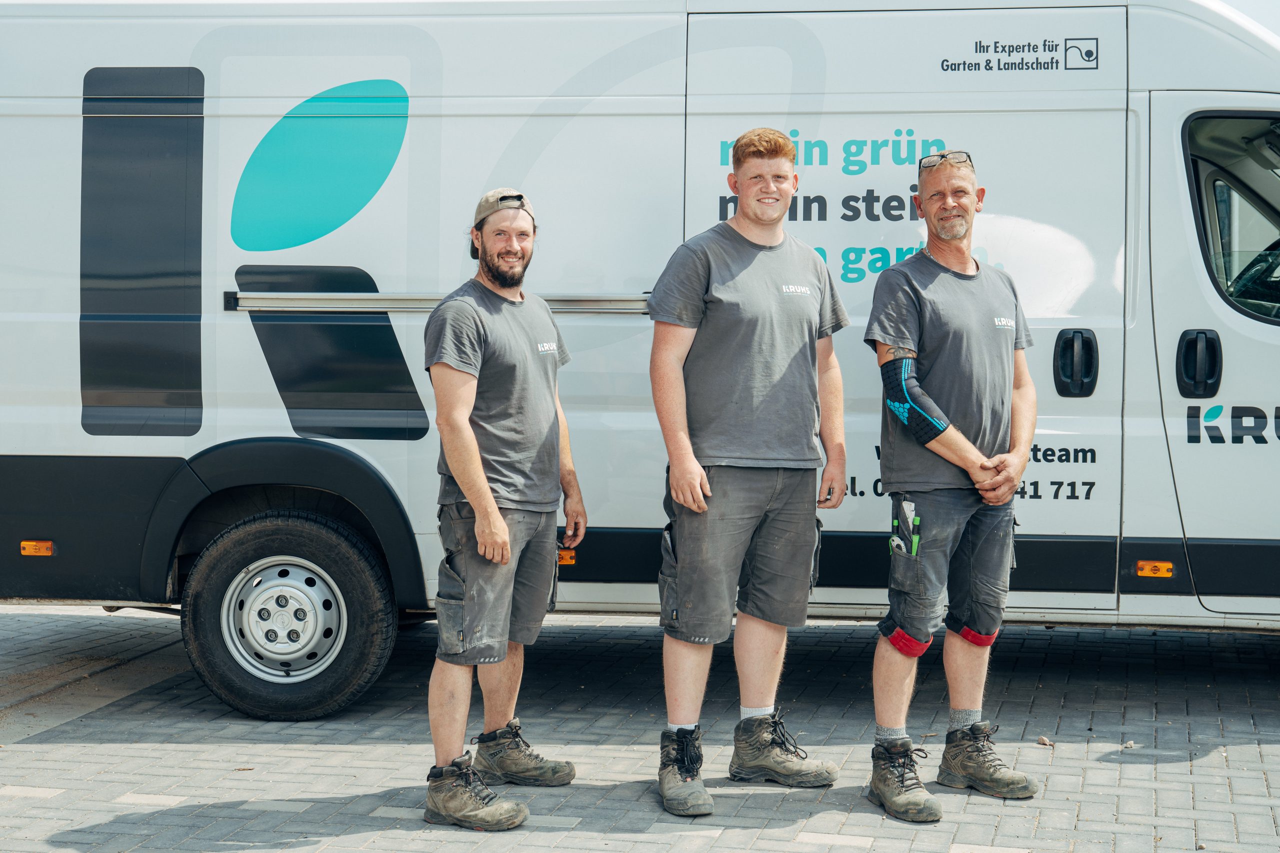 Gruppen Foto unseres ersten Bau Teams Garten- Landschaftsbau Klaus Kruhs GmbH